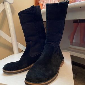 UGG DAPHNE BOOTS